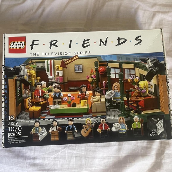 LEGO Friends TV Show Central Perk Set